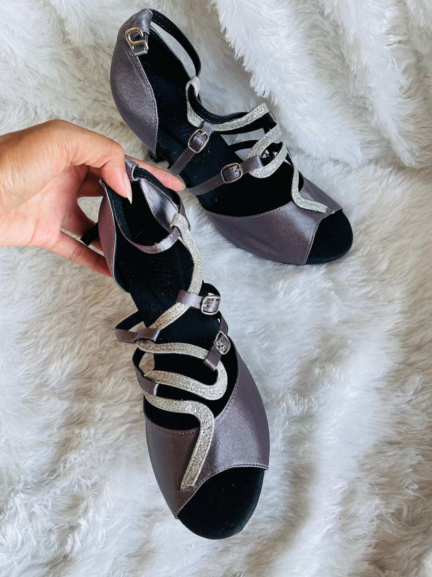Snake Grey