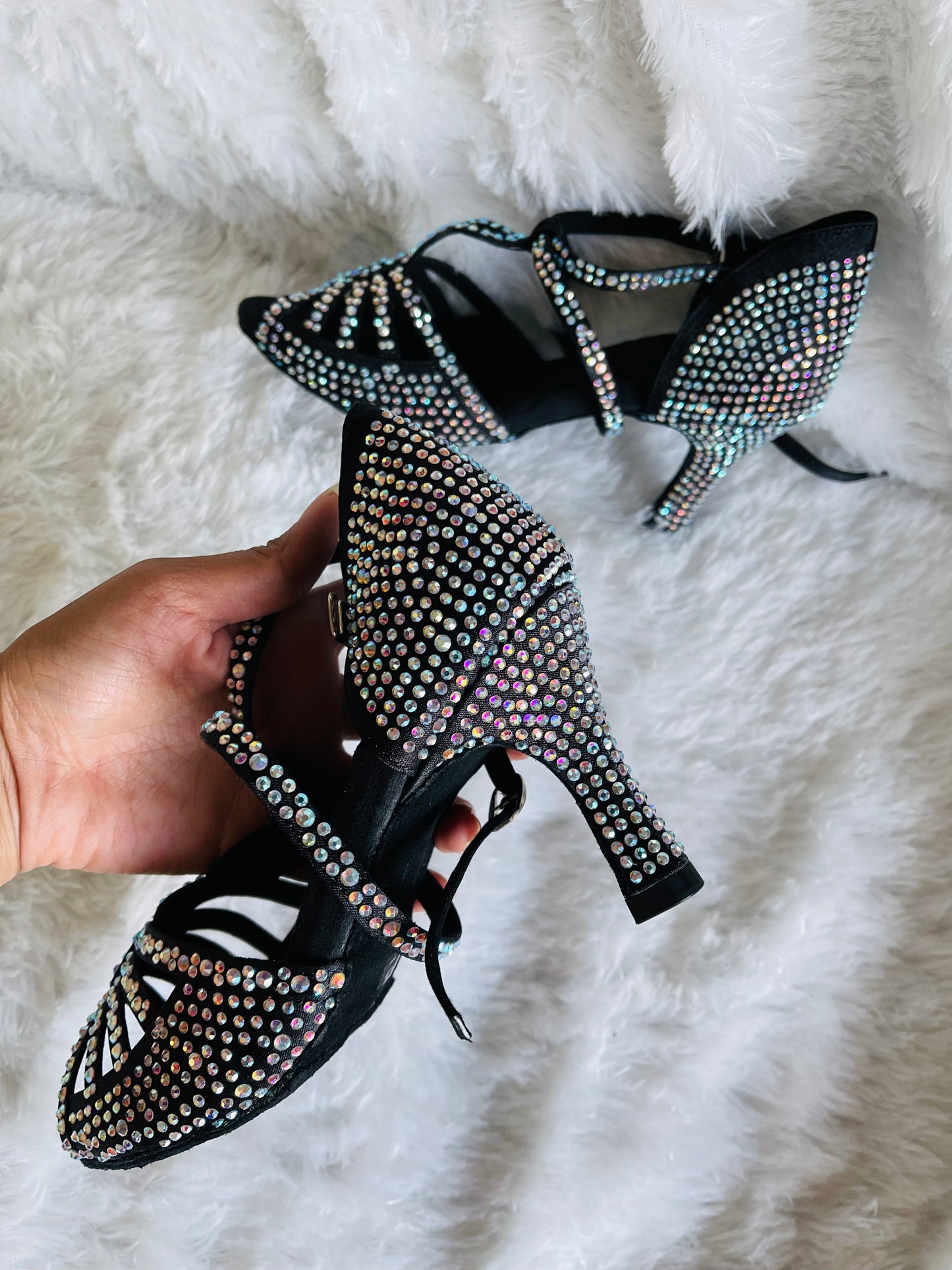 Dancing shoes: Glitter Classical style